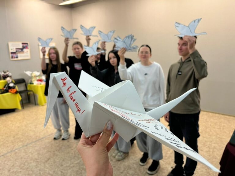 День белых журавлей