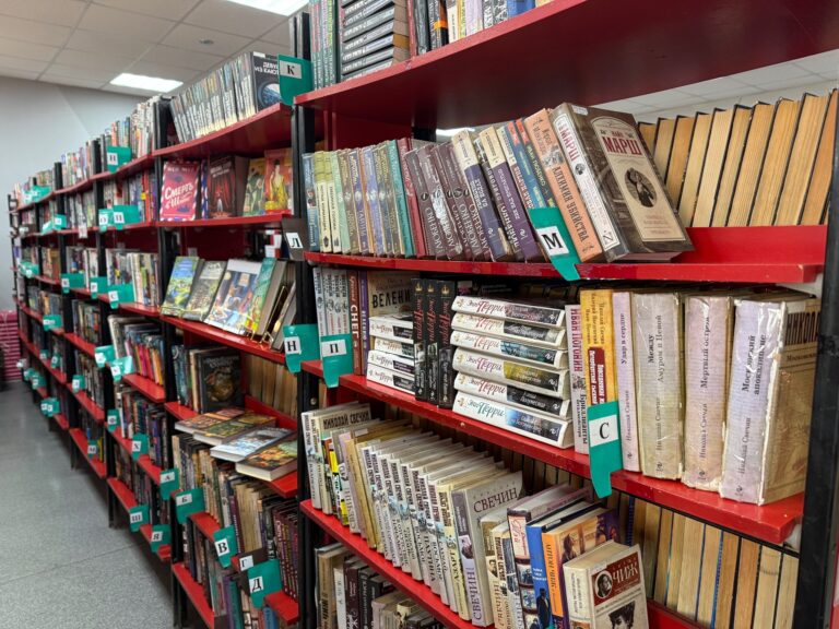 Новинки книг